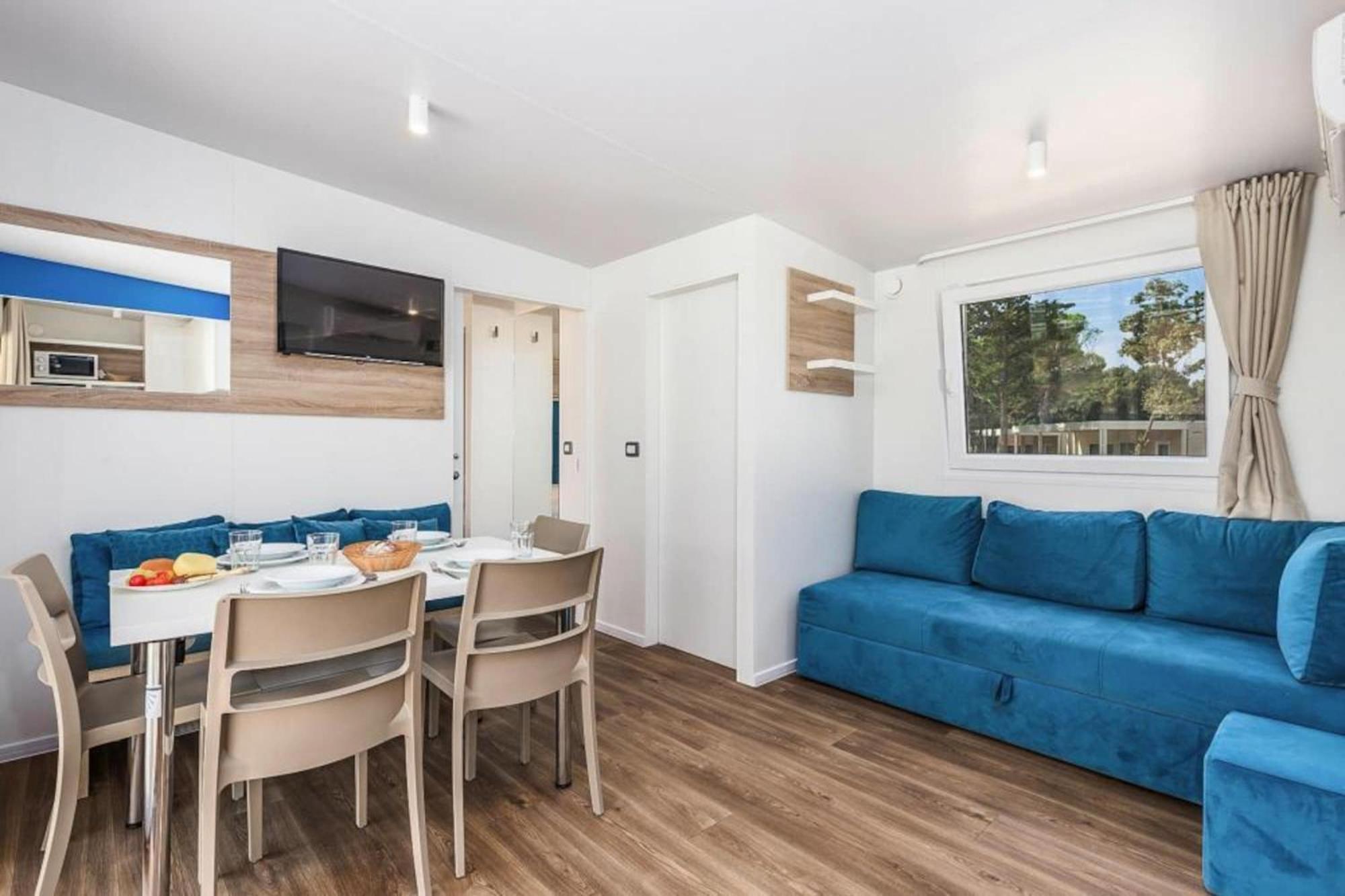 Mobile Home Mediteran Superior By The Pool In Caravan Park Strasko, Novalja Ngoại thất bức ảnh